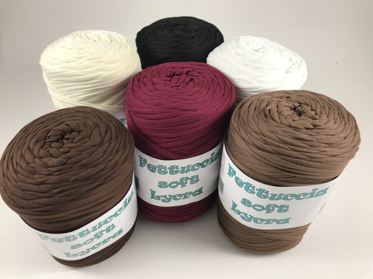 Gomitoli di Fettuccia Soft Lycra nei nuovi colori: panna, nero, bianco, bordeaux e due tonalità di marrone